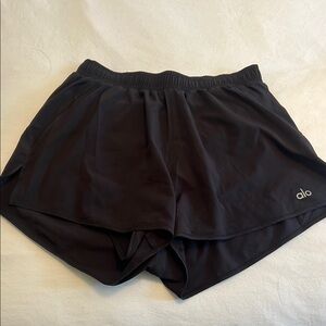 ALO Yoga Black Athletic Shorts Lightweight Relaxed Fit